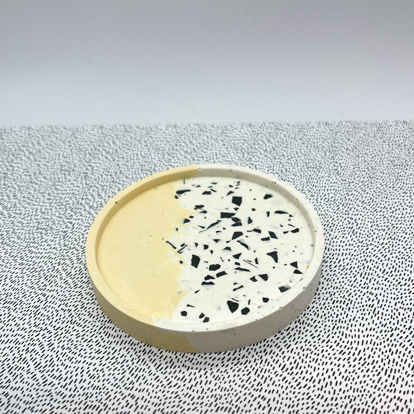 rond schaaltje - geel/wit/zwart terrazzo