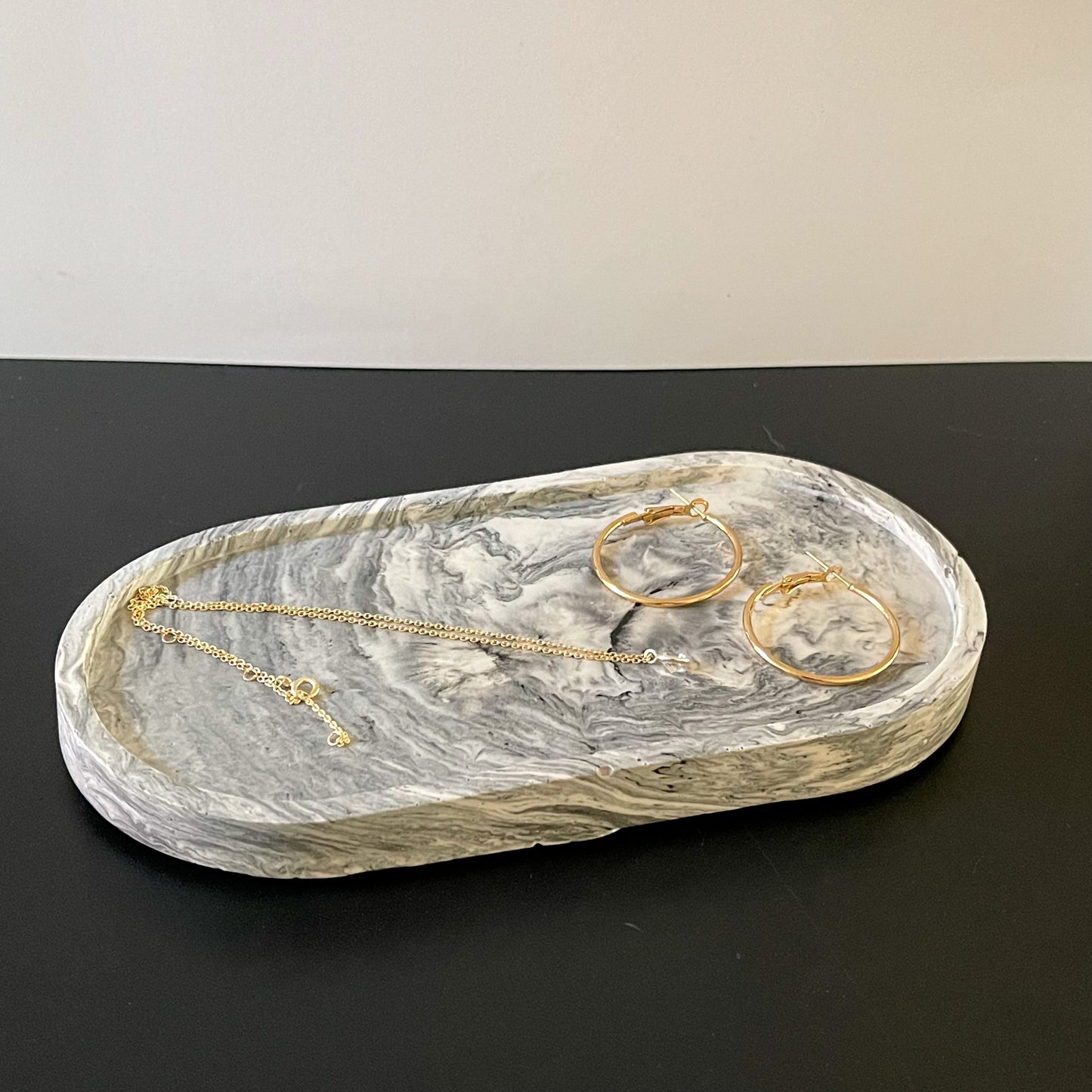 ovale scaaltje - wit/zwart marble